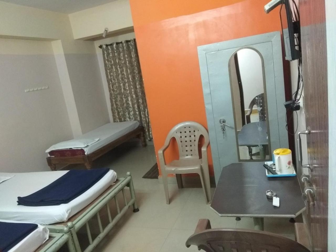 Apoorva Residency Hotel Bengaluru Zewnętrze zdjęcie