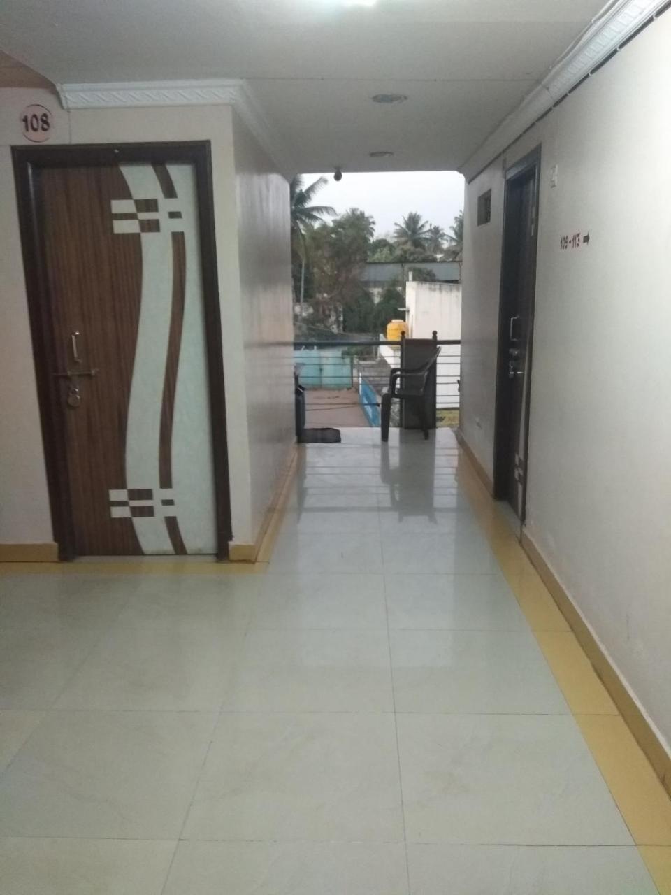 Apoorva Residency Hotel Bengaluru Zewnętrze zdjęcie