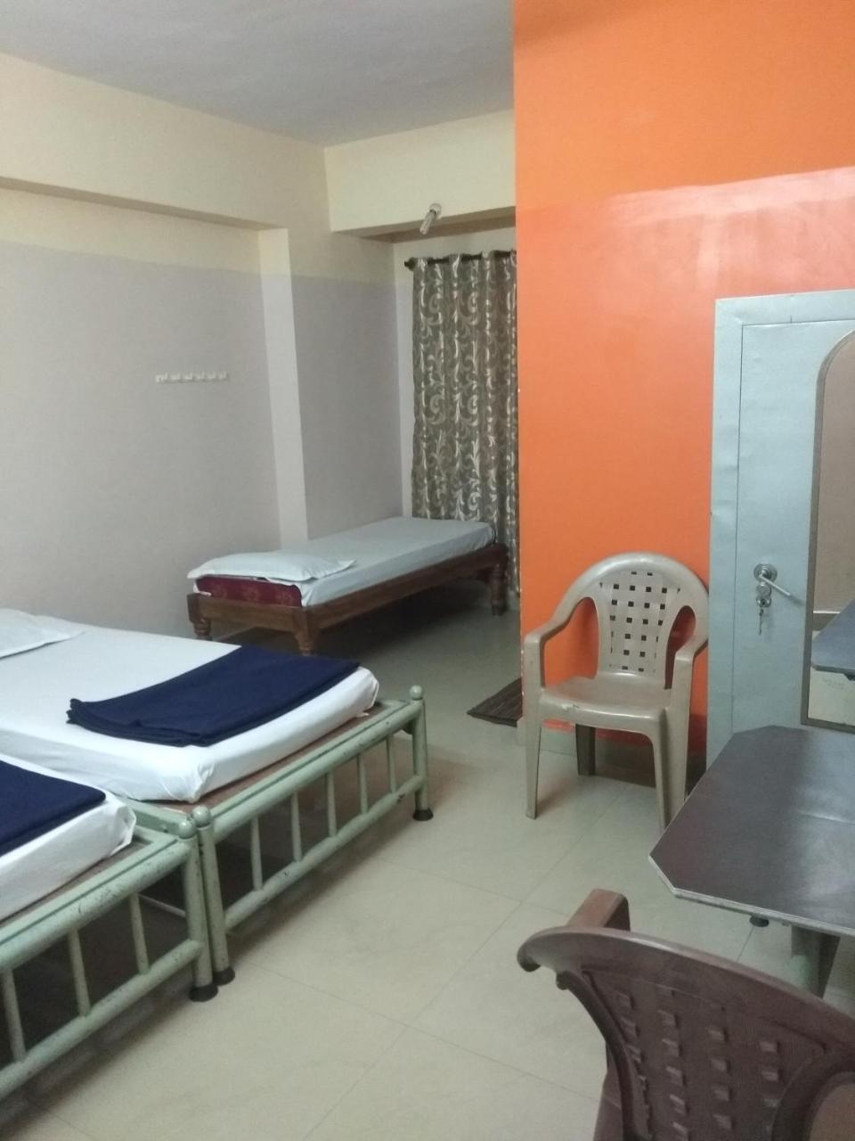 Apoorva Residency Hotel Bengaluru Zewnętrze zdjęcie